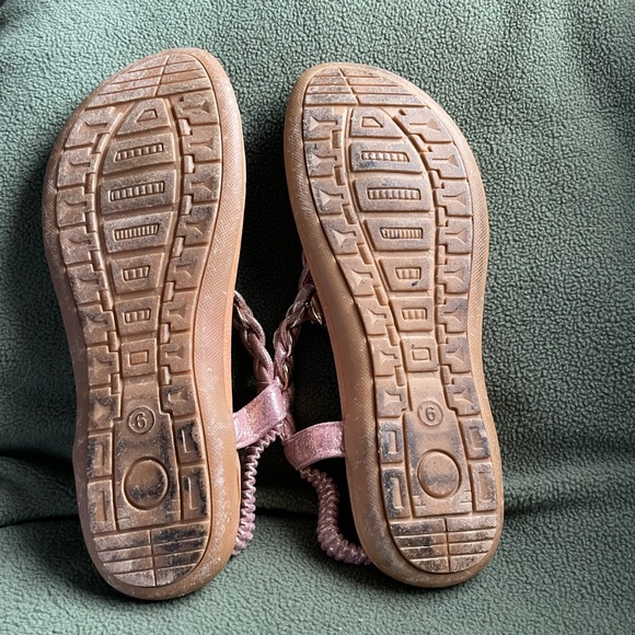 Sandals - Picture 4 of 5